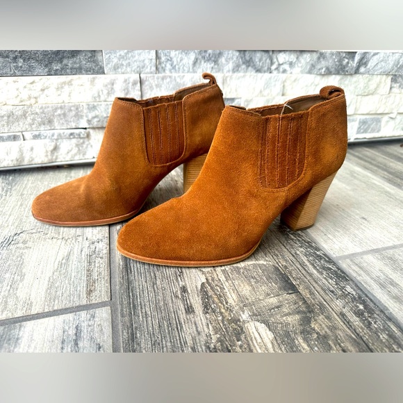 Michael KORS Suede  City Fall Winter Boho  Booties Cognac  Brown Neutral Size 9 - Picture 1 of 10